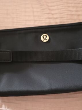 lululemon Wristlet Wallet